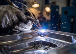 Reparación técnica de un molde mediante soldadura láser para recuperar la pieza sin necesidad de rehacer el molde